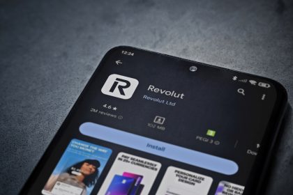 Revolut pozyskał inwestorów, wycena 45 mld dolarów