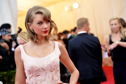 Taylor Swift nagrała utwory ponownie, zbudowała fortunę